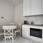 Ochota Rokosowska Deluxe By Bookinghost Apartman