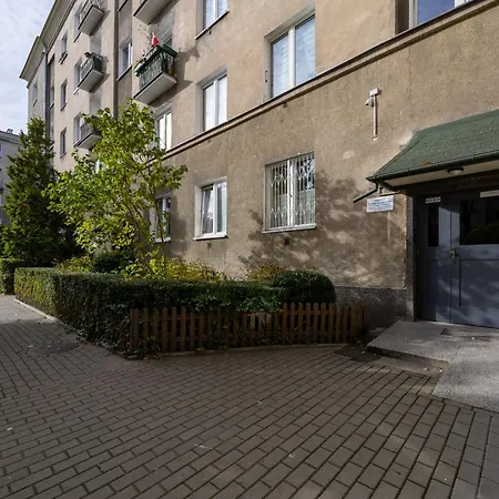 Ochota Rokosowska Deluxe By Bookinghost * Warschau